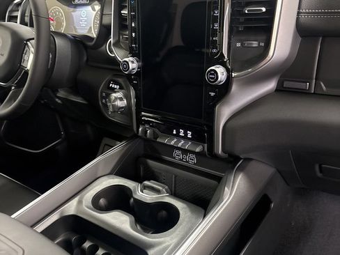 New 2026 RAM 1500 Laramie AWD/4WD image 27