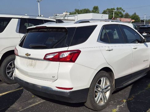 Used 2018 Chevrolet Equinox LT w/ Sun & Infotainment Package FWD image 3