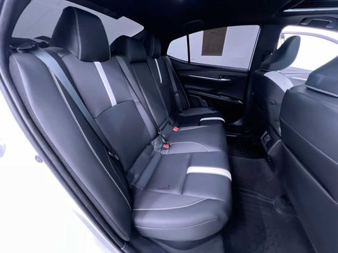 Used 2025 Toyota Camry SE w/ Convenience Package FWD image 36