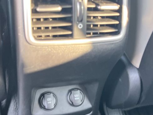 Used 2021 Kia Sportage EX AWD/4WD image 16