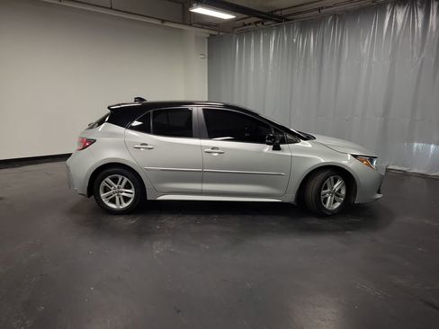 Used 2020 Toyota Corolla SE w/ SE Preferred Package image 9