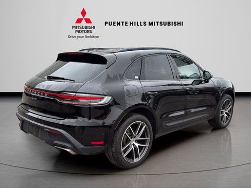 Used 2022 Porsche Macan AWD/4WD image 5