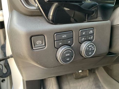Used 2023 Chevrolet Silverado 1500 LTZ AWD/4WD image 19
