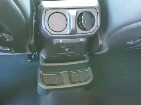 New 2026 Jeep Wrangler Unlimited Rubicon image 12