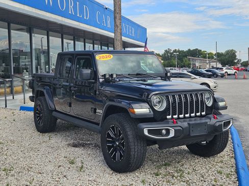 Used 2020 Jeep Gladiator Overland w/ LED Lighting Group AWD/4WD image 2
