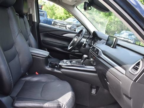 Used 2018 MAZDA CX-9 Touring w/ Touring Premium Package FWD image 12
