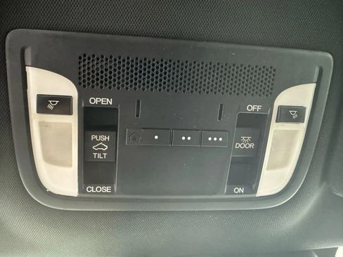 Used 2022 Acura ILX Premium Pkg Sedan 4D image 24