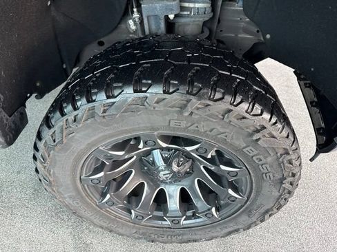 Used 2022 Chevrolet Silverado 1500 RST AWD/4WD image 3