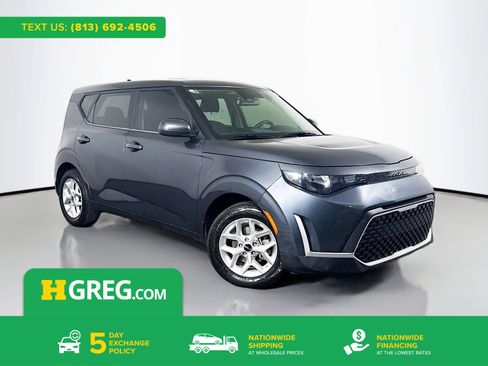 Used 2023 Kia Soul LX w/ Option Group 015 FWD image 1