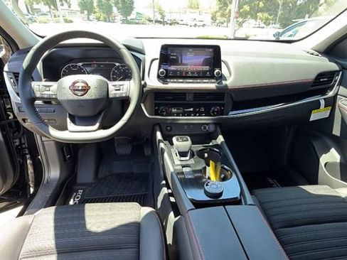 New 2026 Nissan Rogue SV AWD/4WD image 18
