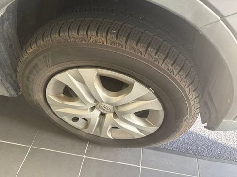 Used 2015 Toyota RAV4 LE FWD image 5