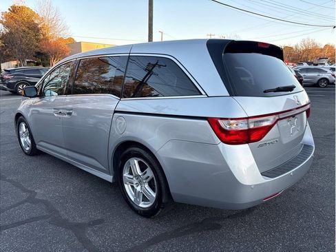 Used 2013 Honda Odyssey Touring image 4
