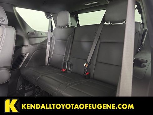 Used 2022 Chevrolet Tahoe Z71 w/ Z71 Off-Road Package image 21