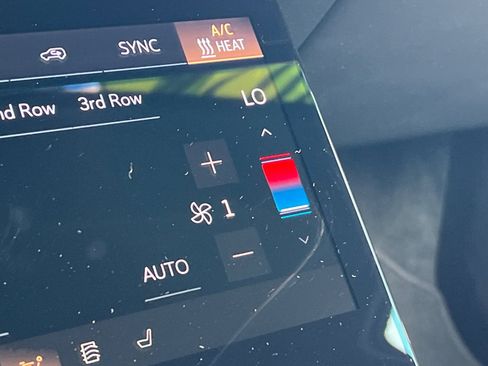 Used 2026 Cadillac Vistiq Luxury image 30