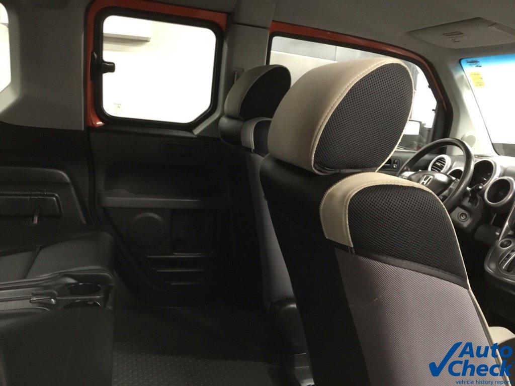 Used 2005 Honda Element LX image 29
