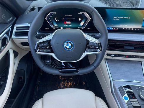 Used 2025 BMW i4 eDrive40 w/ Premium Package RWD image 28