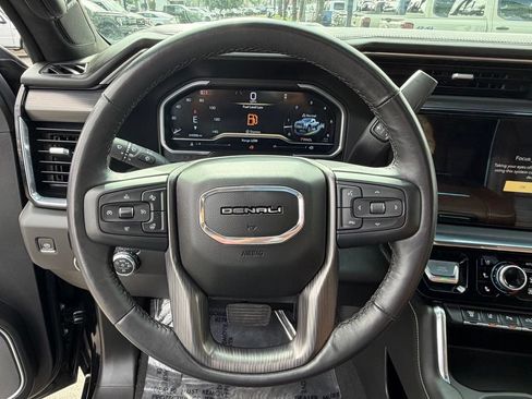 Used 2024 GMC Sierra 3500 Denali Ultimate AWD/4WD image 27