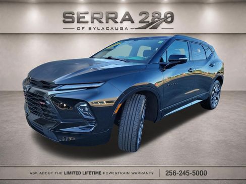 Used 2025 Chevrolet Blazer RS FWD image 3