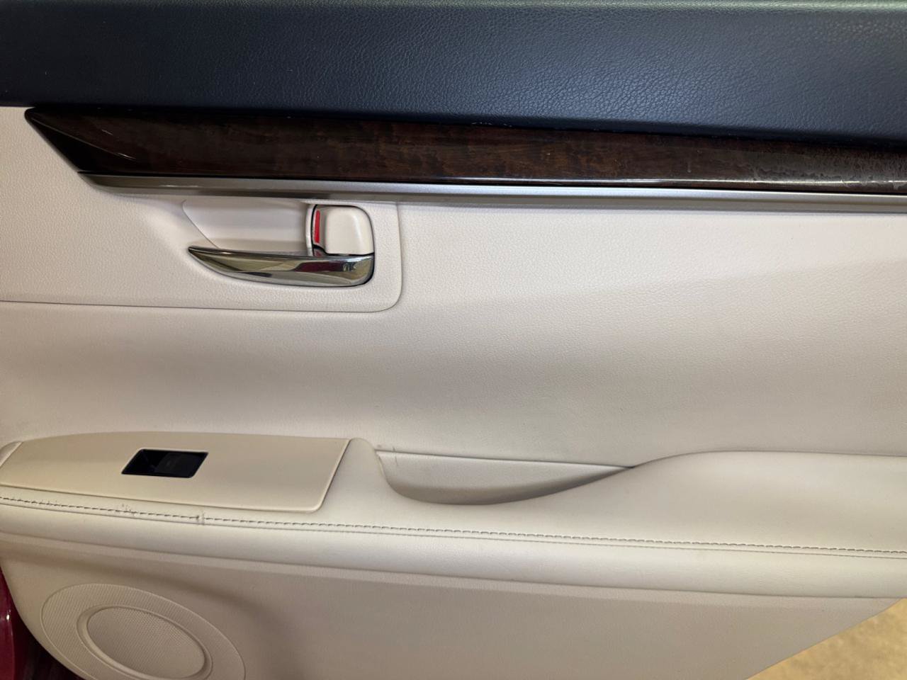 Used 2013 Lexus ES 350 w/ Luxury Pkg FWD image 25