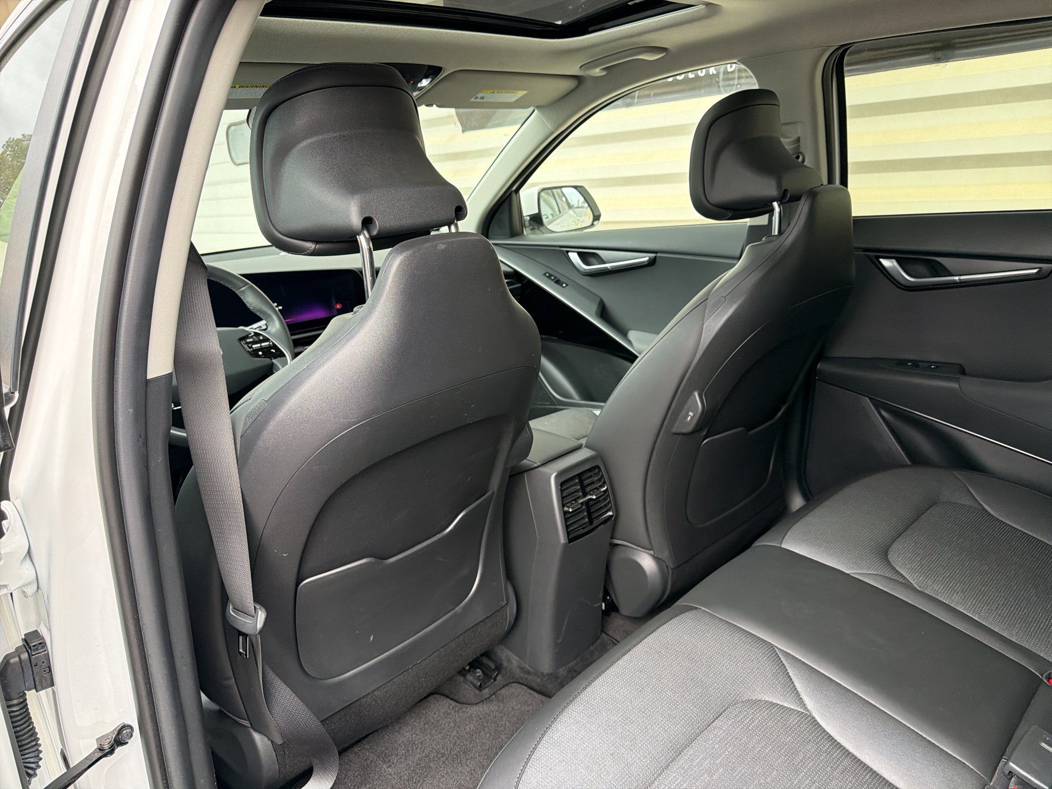 Certified 2023 Kia Niro Wave w/ Wave Preserve Package FWD image 14