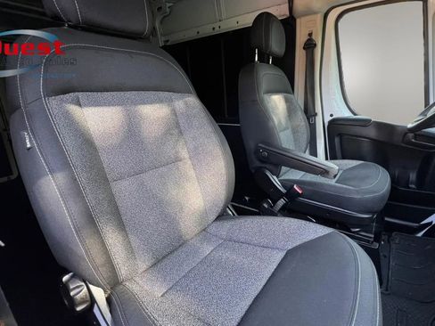Used 2020 RAM ProMaster 2500 w/ Premium Appearance Group FWD image 27