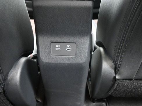 New 2025 Nissan Kicks SR w/ SR Premium Package image 29