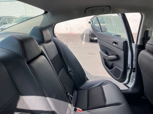 Used 2025 Nissan Altima 2.5 SR FWD image 33