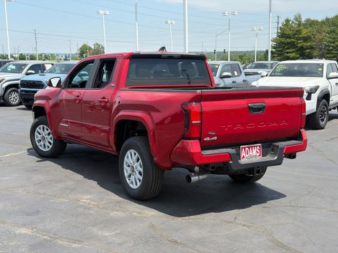 Used 2026 Toyota Tacoma SR5 AWD/4WD image 5