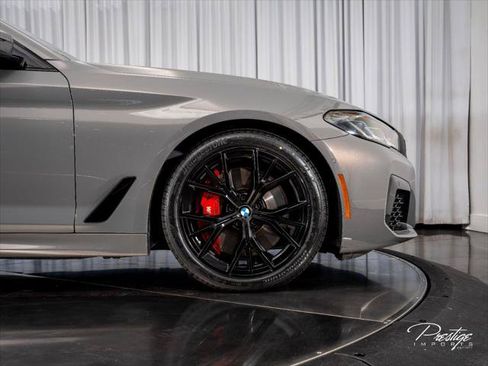 Used 2021 BMW M550i xDrive w/ Premium Package AWD/4WD image 18