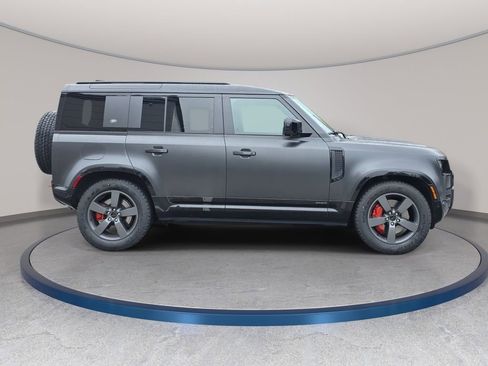 Used 2023 Land Rover Defender 110 X AWD/4WD image 7