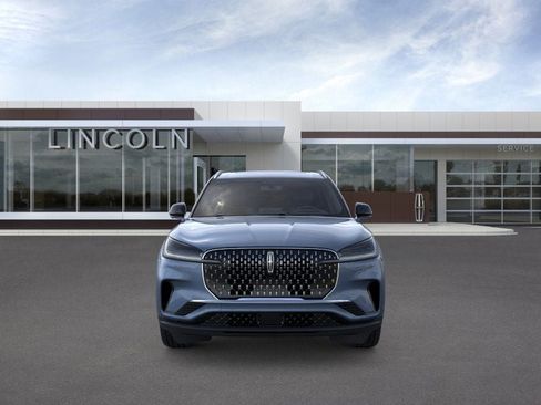 New 2026 Lincoln Aviator AWD image 3
