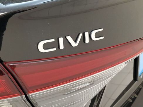 Certified 2025 Honda Civic Sport image 19