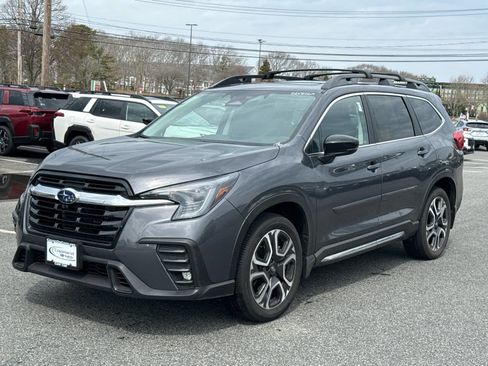 Certified 2025 Subaru Ascent Limited AWD/4WD image 3