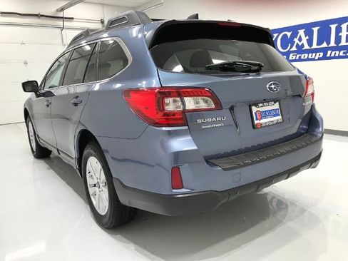Used 2016 Subaru Outback 2.5i Premium image 12