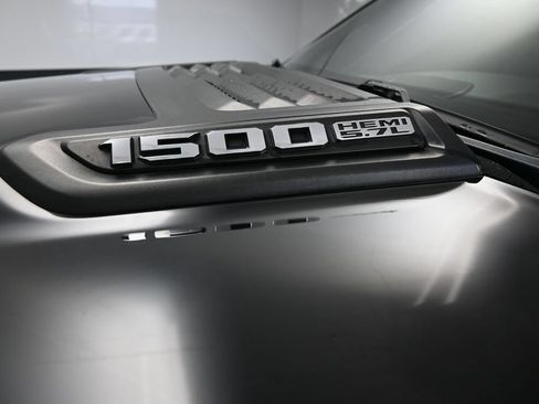 Used 2021 RAM 1500 Laramie w/ Sport Appearance Package AWD/4WD image 13