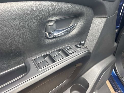 Used 2021 Nissan Titan PRO-4X w/ Pro-4x Convenience Package image 19