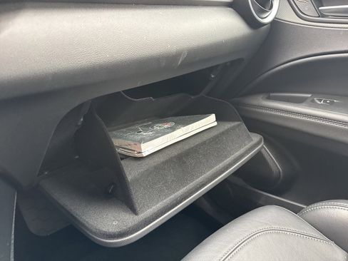 Used 2022 Alfa Romeo Stelvio Veloce image 40