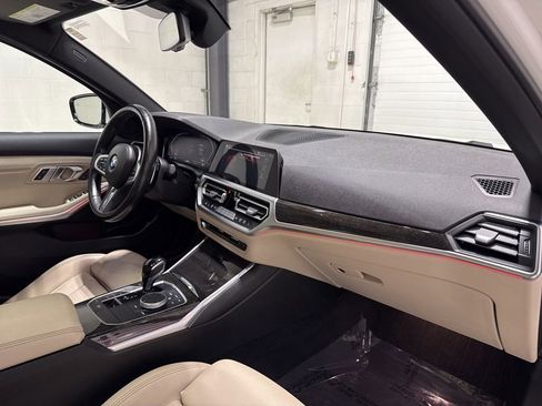 Used 2022 BMW 330i xDrive Sedan w/ M Sport Package image 35