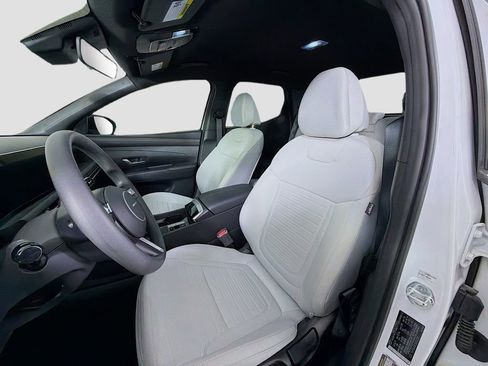 Used 2025 Hyundai Santa Cruz SE FWD image 13