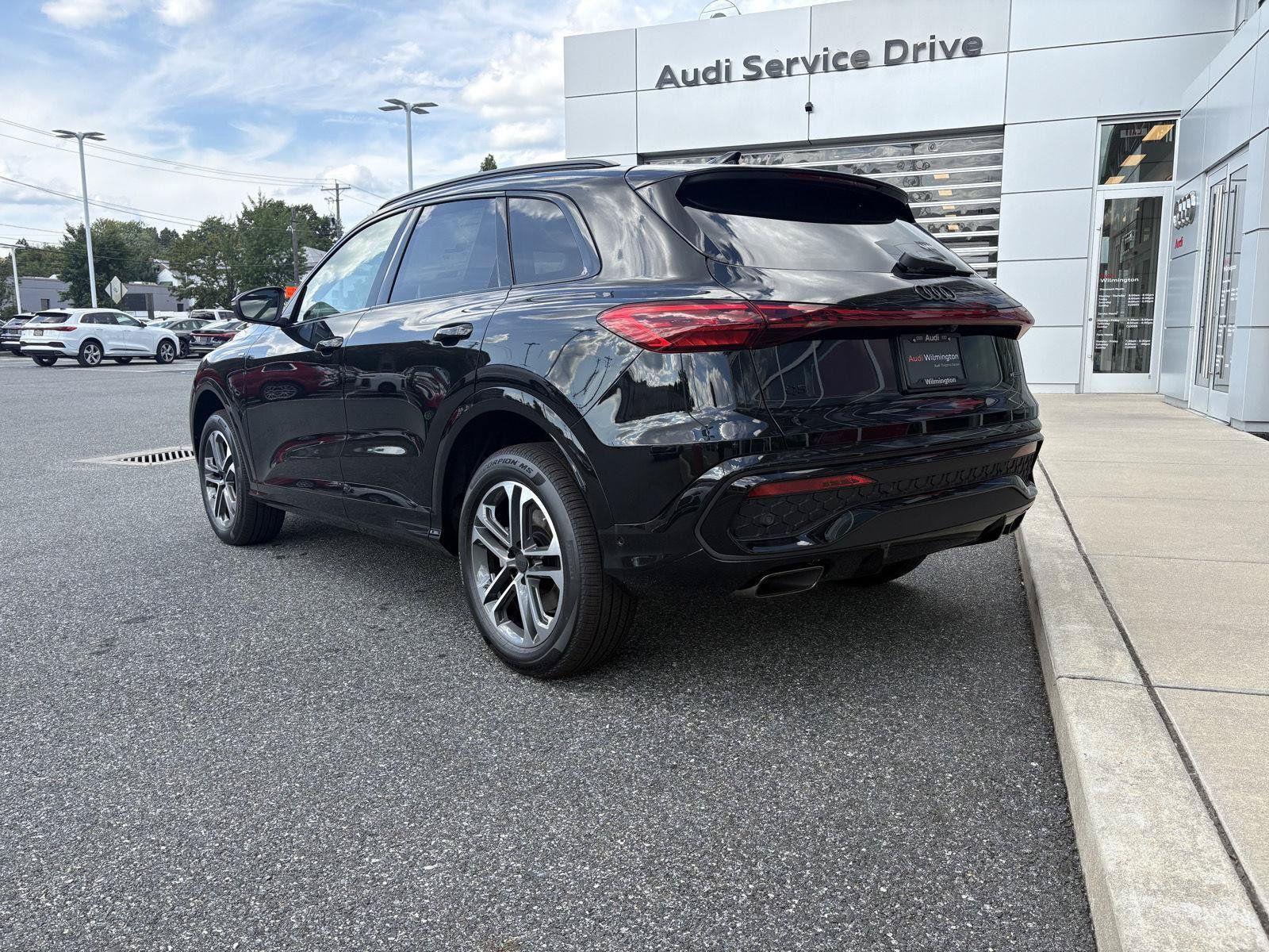 New 2026 Audi Q5 2.0T AWD/4WD image 3