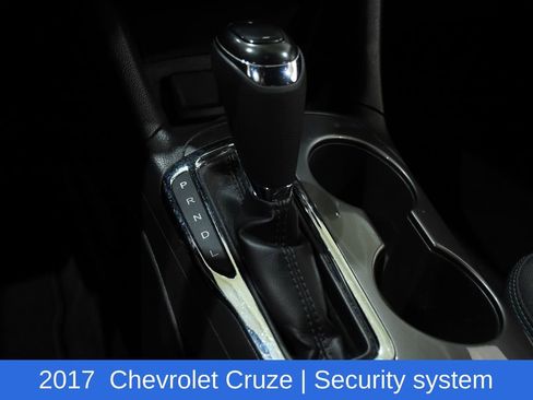 Used 2017 Chevrolet Cruze LT w/ Sun And Sound Package image 24