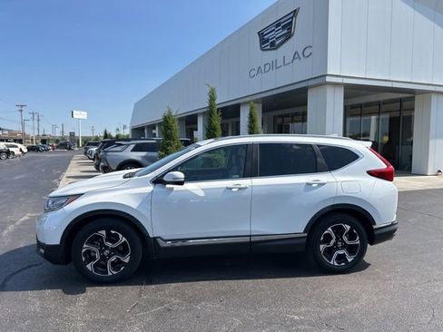 Used 2019 Honda CR-V Touring image 1