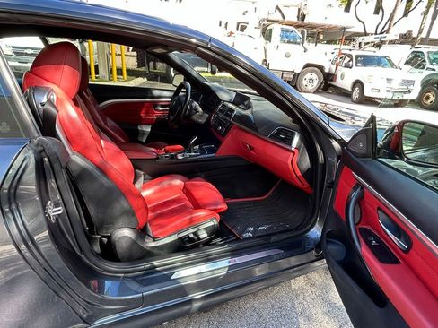 Used 2020 BMW 440i Convertible w/ M Sport Package image 29