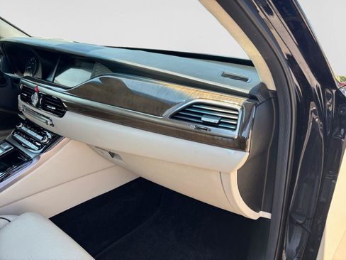 Used 2019 Genesis G90 5.0 Ultimate AWD/4WD image 52