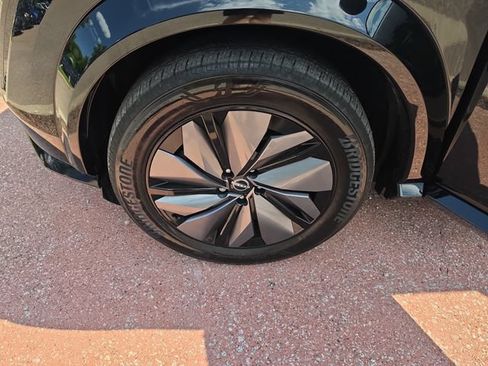 Used 2023 Nissan Ariya FWD image 23