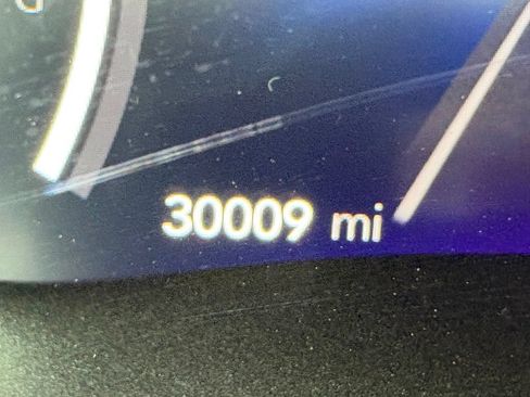 Certified 2023 Chrysler Pacifica Pinnacle FWD image 13