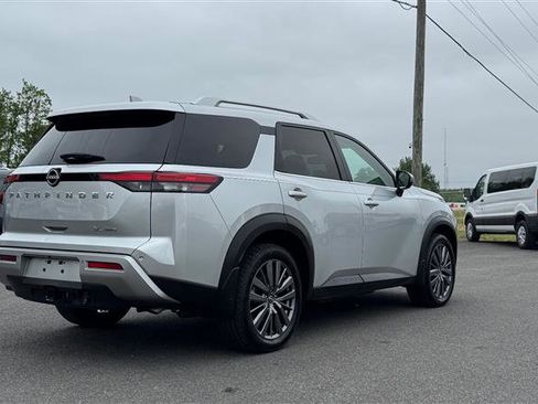 Used 2022 Nissan Pathfinder SL w/ SL Premium Package AWD/4WD image 7