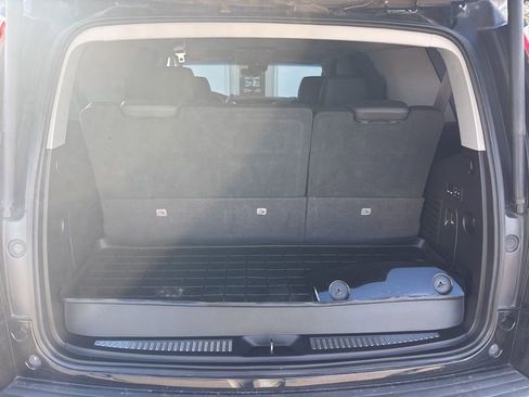 Used 2017 Cadillac Escalade Premium Luxury image 12