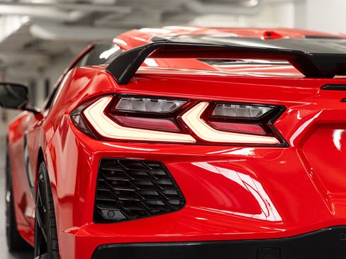 Used 2024 Chevrolet Corvette Stingray Coupe w/ Z51 Performance Package RWD image 15