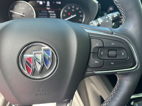 Used 2021 Buick Envision Essence w/ Technology Package I FWD image 25